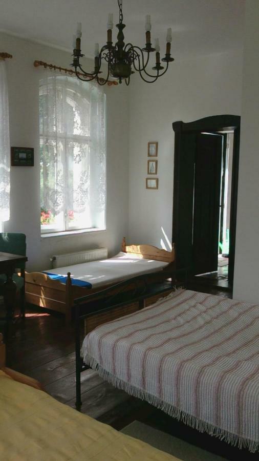 Apartamento Dom Pod Orlimi Skalami - Blisko Zamku Czocha Leśna Exterior foto